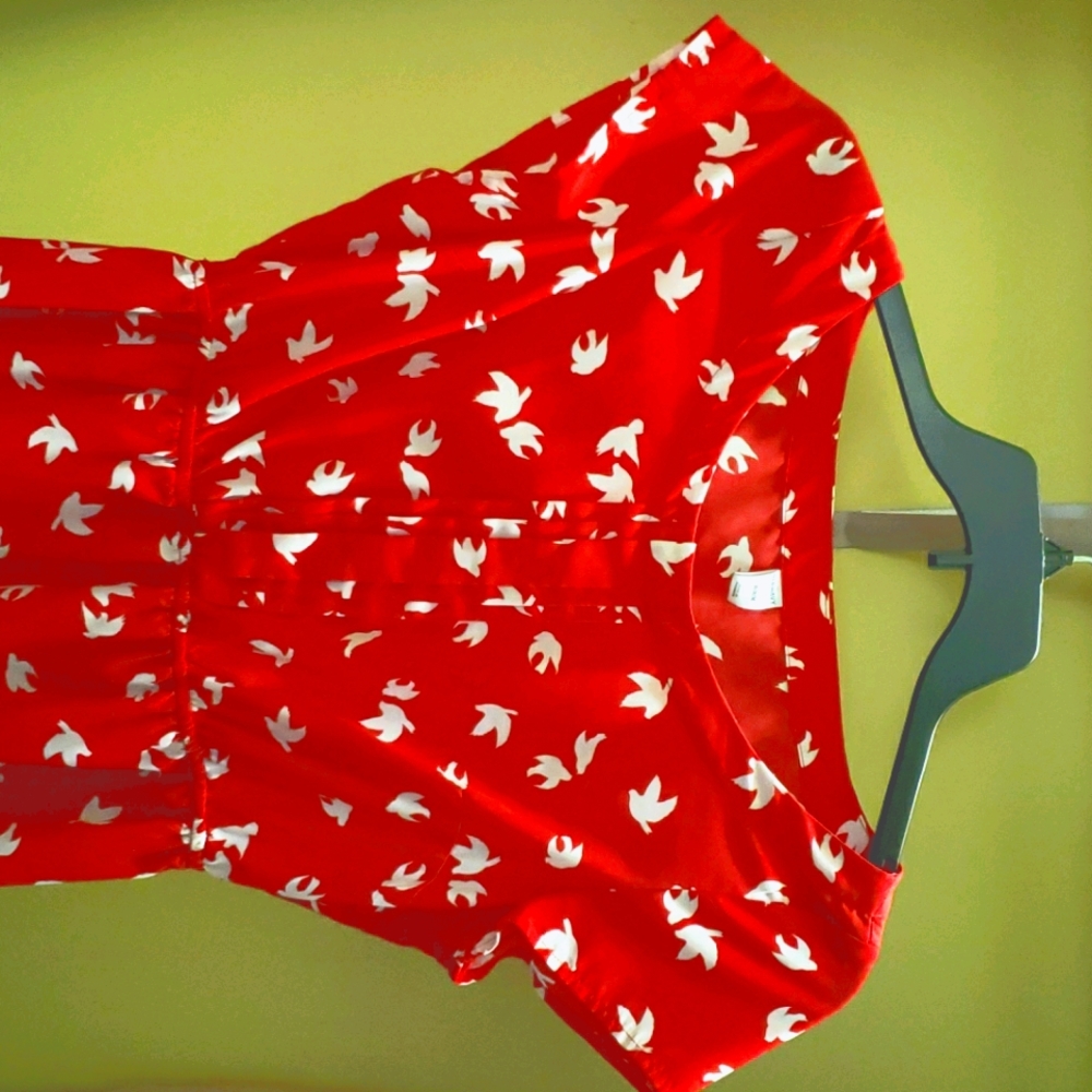 Dress - Picture 3 of 4